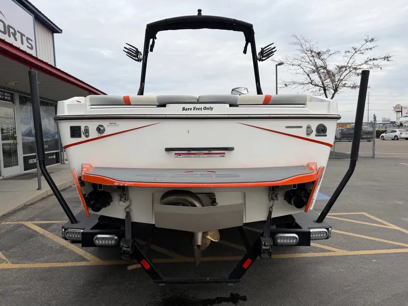 Slide: The Image of Axis Wake Research T220 2022 - 4