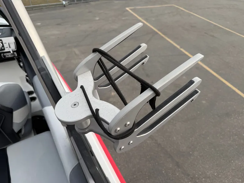 Slide: The Image of Malibu Wakesetter 22 LSV 2022 - 35