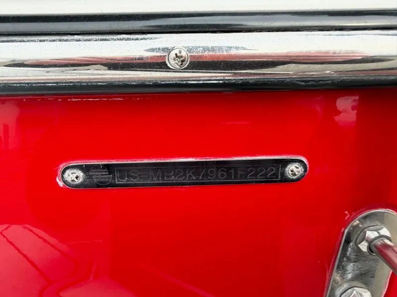 Slide: The Image of Malibu Wakesetter 22 LSV 2022 - 36