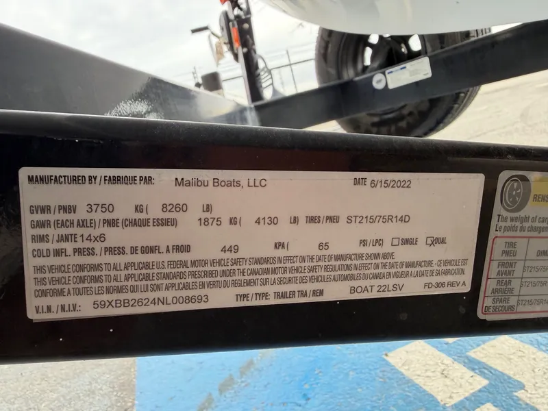 Slide: The Image of Malibu Wakesetter 22 LSV 2022 - 37