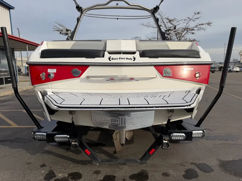 Slide: The Image of Malibu Wakesetter 22 LSV 2022 - 4