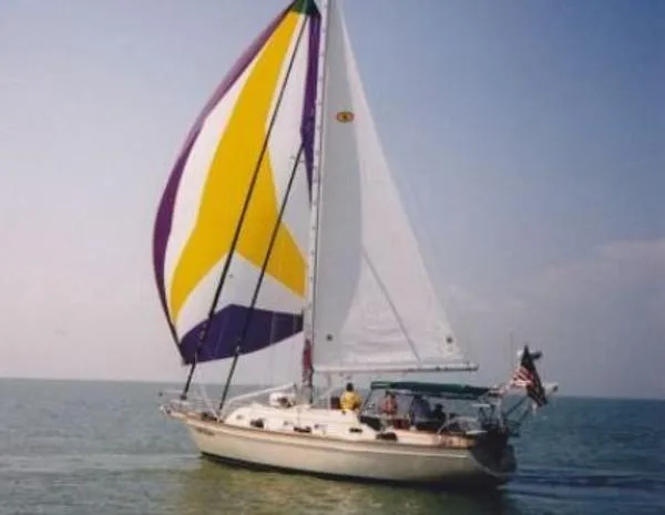 Slide: The Image of Island Packet 380 1999 - 1