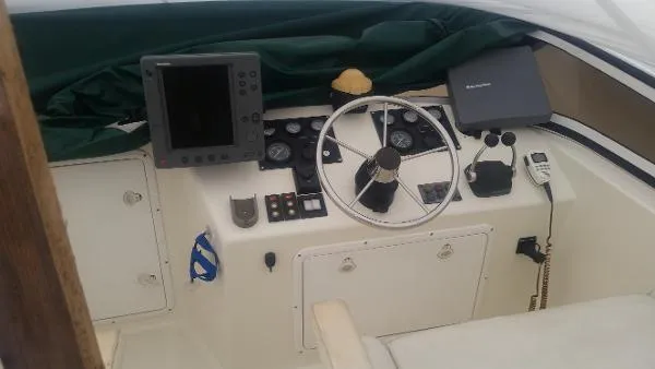 Slide: The Image of Sea Sport 3200 Pacific (Twin Diesels! ) 2000 - 11