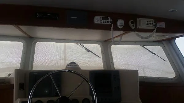 Slide: The Image of Sea Sport 3200 Pacific (Twin Diesels! ) 2000 - 7