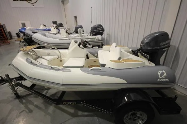 Slide: The Image of Zodiac Yachtline 340DL NEO 40hp In Stock 2015 - 1