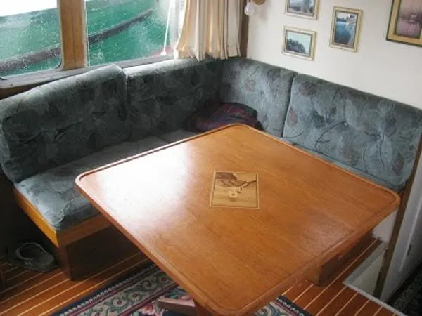 Slide: The Image of Tollycraft 34 Tri Cabin 1974 - 3