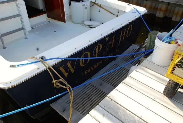 Slide: The Image of Luhrs 350 Convertible 1991 - 5