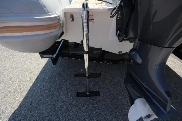 Slide: The Image of Zodiac Medline 580 NEO 115hp In Stock 2015 - 10