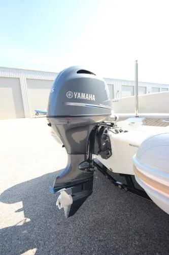 Slide: The Image of Zodiac Medline 580 NEO 115hp In Stock 2015 - 11