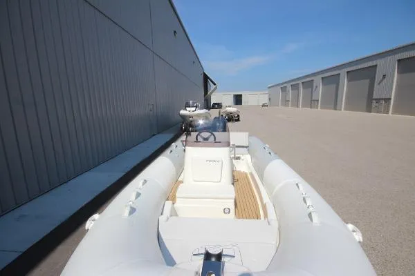Slide: The Image of Zodiac Medline 580 NEO 115hp In Stock 2015 - 4