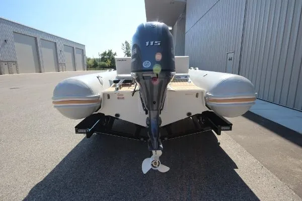 Slide: The Image of Zodiac Medline 580 NEO 115hp In Stock 2015 - 8