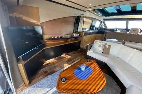 Slide: The Image of Sea Ray L590 2017 - 4