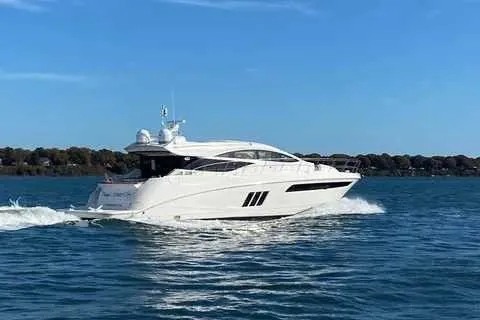 Slide: The Image of Sea Ray L590 2017 - 6