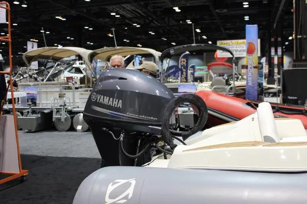 Slide: The Image of Zodiac Yachtline 340DL NEO 40hp In Stock 2015 - 5