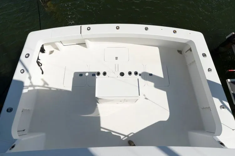 Slide: The Image of 2004 Viking Enclosed Bridge - Image 20 - 20