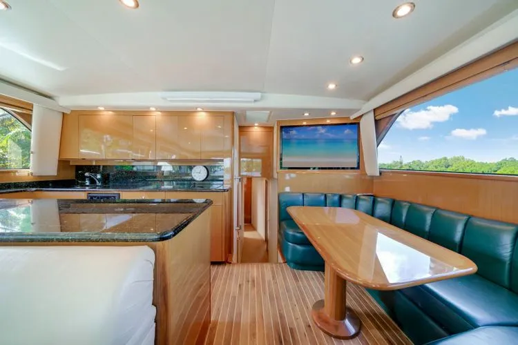 Slide: The Image of 2004 Viking Enclosed Bridge - Image 24 - 24