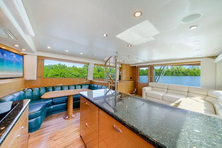 Slide: The Image of 2004 Viking Enclosed Bridge - Image 40 - 40