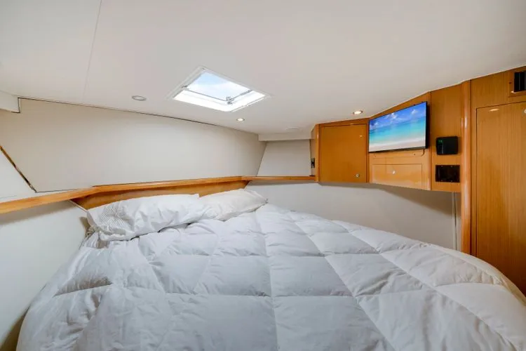 Slide: The Image of 2004 Viking Enclosed Bridge - Image 43 - 43