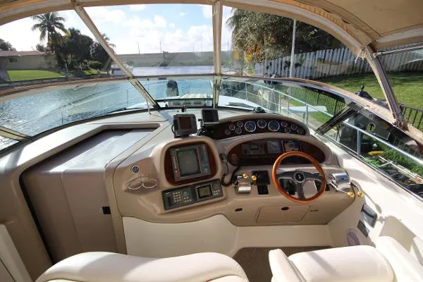 Slide: The Image of Sea Ray 380 Sundancer 1999 - 10