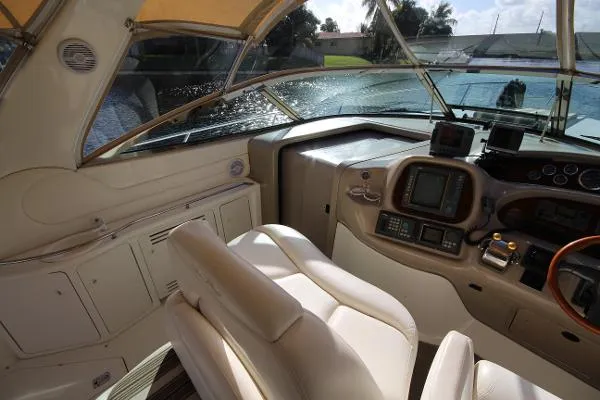 Slide: The Image of Sea Ray 380 Sundancer 1999 - 11