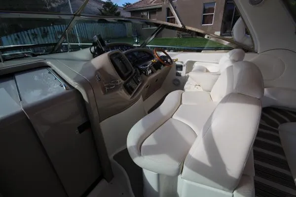 Slide: The Image of Sea Ray 380 Sundancer 1999 - 9