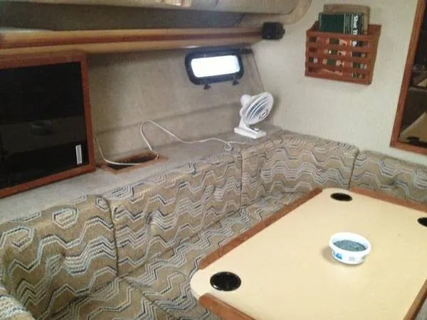Slide: The Image of Wellcraft 313 Sun Cruiser 1982 - 7