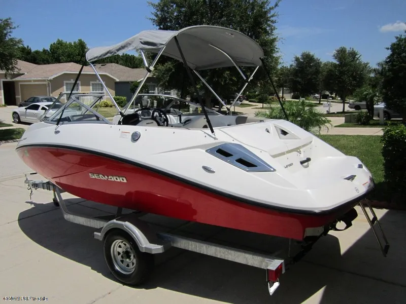 Slide: The Image of Sea-Doo 180 Challenger SE 2012 - 1