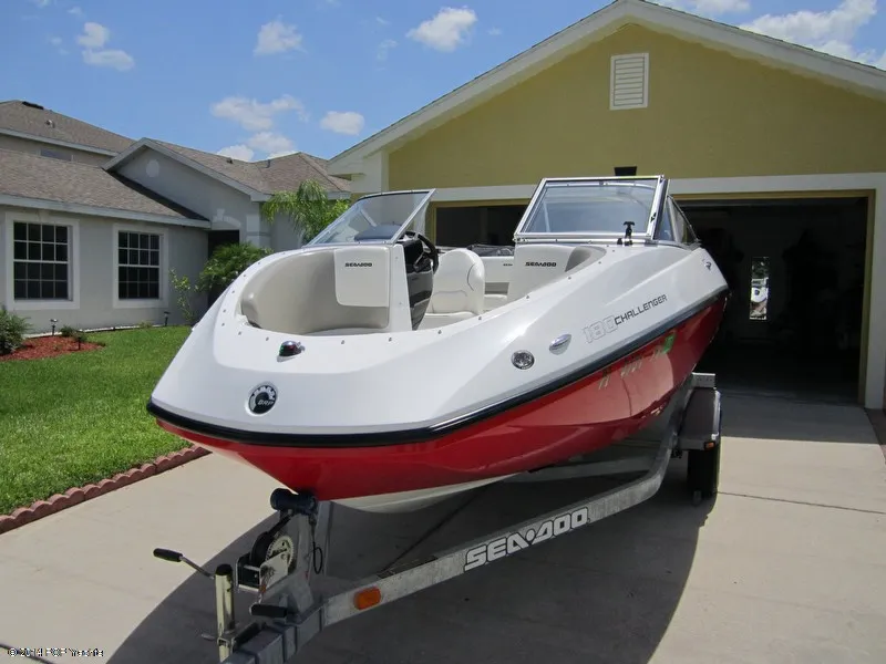 Slide: The Image of Sea-Doo 180 Challenger SE 2012 - 10