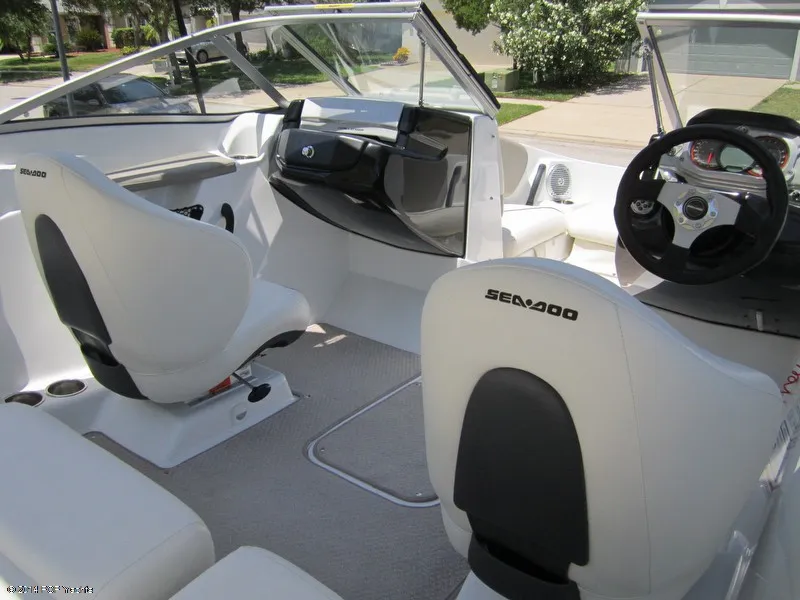 Slide: The Image of Sea-Doo 180 Challenger SE 2012 - 2