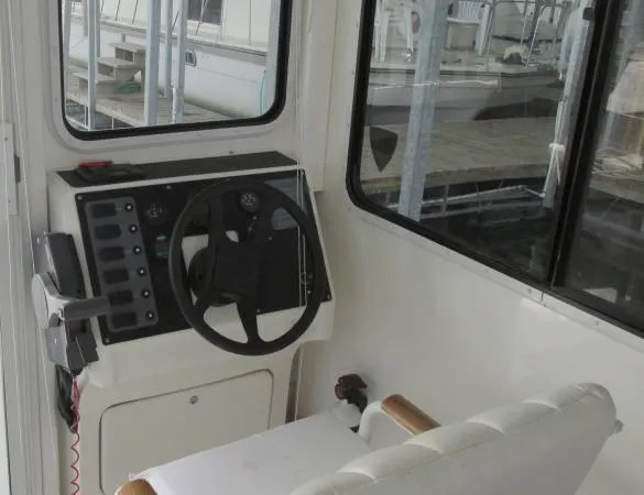 Slide: The Image of Vagabond Cruiser 10 X 35 2002 - 4