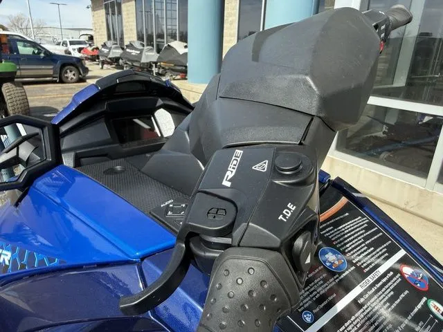 Slide: The Image of Yamaha VX Limited HO 2026 - 6