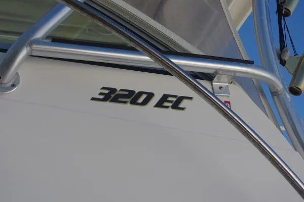 Slide: The Image of World Cat 320 EC 2006 - 5
