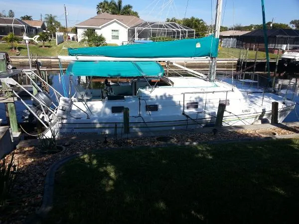 Slide: The Image of Endeavour Catamaran Corp Endeavourcat 30 1993 - 0