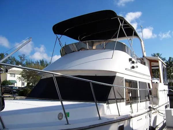 Slide: The Image of Heritage Nova Sundeck Trawler 1989 - 2