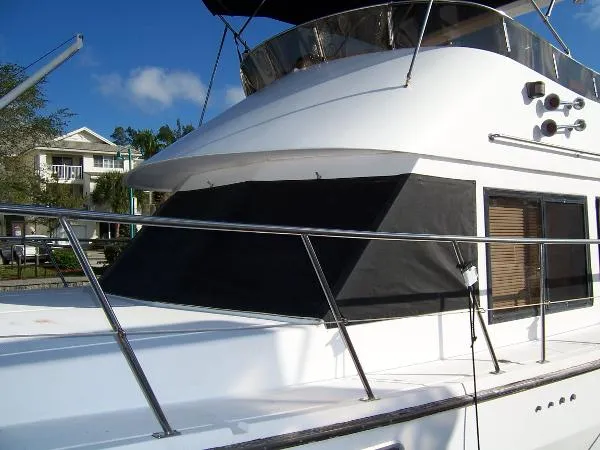 Slide: The Image of Heritage Nova Sundeck Trawler 1989 - 3