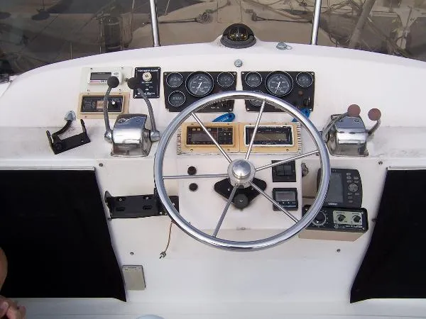Slide: The Image of Heritage Nova Sundeck Trawler 1989 - 6