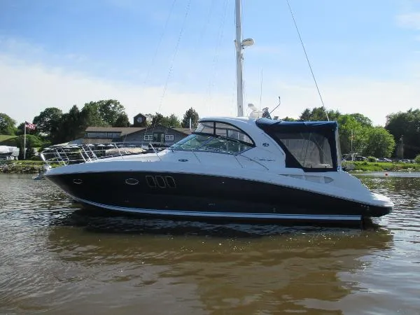 Slide: The Image of Sea Ray 390 Sundancer 2010 - 0