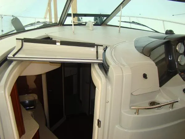 Slide: The Image of Sea Ray 390 Sundancer 2010 - 8