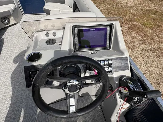 Slide: The Image of Harris Cruiser 250 2021 - 17