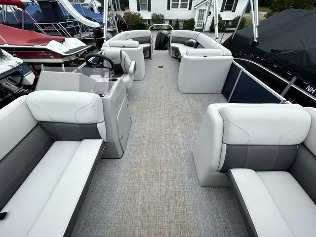 Slide: The Image of Harris Cruiser 250 2021 - 5