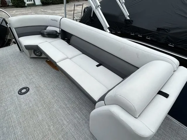 Slide: The Image of Harris Cruiser 250 2021 - 6