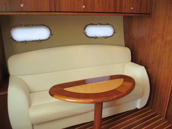 Slide: The Image of Tiara 3900 Sovran 2010 - 5
