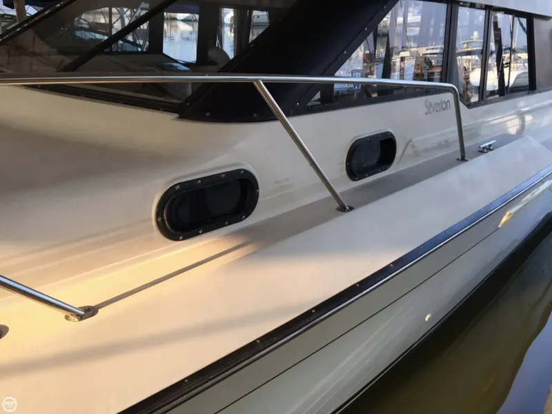 Slide: The Image of Silverton 34 Convertible 1989 - 10