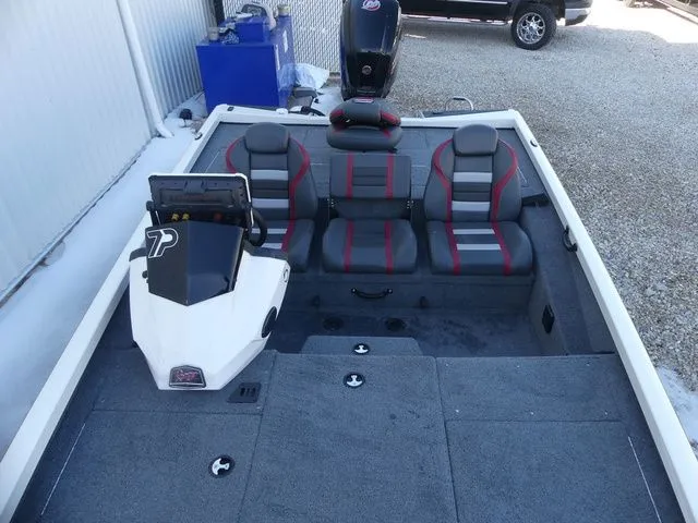 Slide: The Image of Ranger RT188 2022 - 16