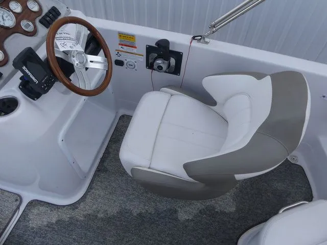 Slide: The Image of Glastron DS 205 2014 - 17