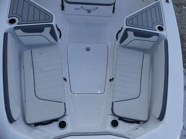 Slide: The Image of Yamaha 210 FSH Deluxe 2020 - 11