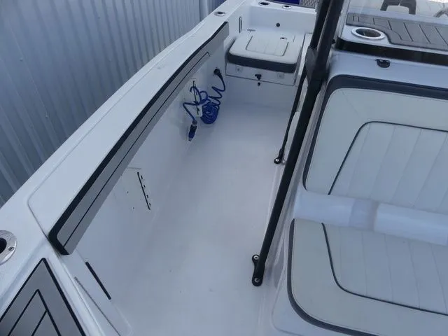 Slide: The Image of Yamaha 210 FSH Deluxe 2020 - 14