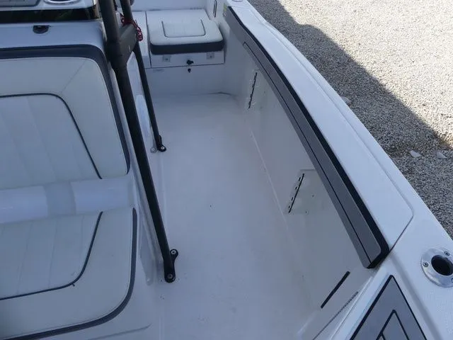 Slide: The Image of Yamaha 210 FSH Deluxe 2020 - 15