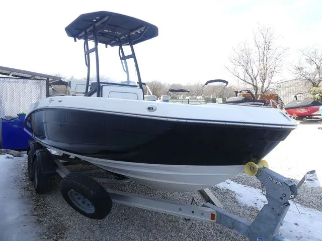 Slide: The Image of Yamaha 210 FSH Deluxe 2020 - 7