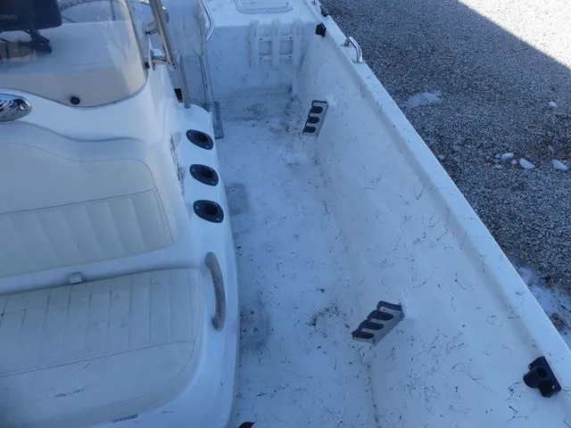 Slide: The Image of Mako 191 Center Console 2010 - 11